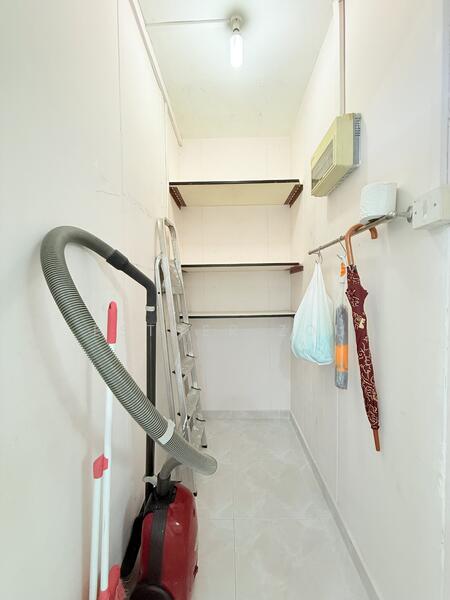 For Sale - 247 Simei Street 5