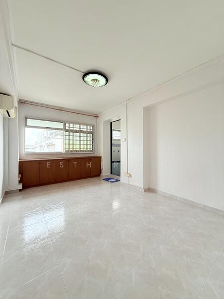 For Sale - 247 Simei Street 5