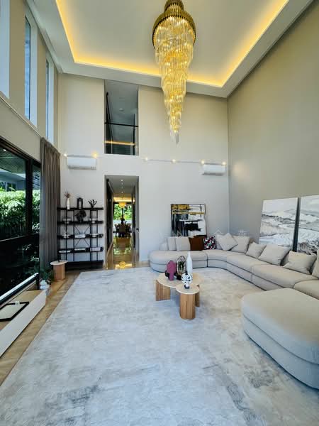 Brand New & freehold with grandeur, 4 Levels with lift, beautiful swimming Pool & landscaping, Walk to Stevens MRT, call 8130 3636 to view, 7 Bedrooms, 7,441 sqft, Semi-Detached House For Sale, by Kim Yan 金燕, 60194813 - PropertyGuru.com.sg