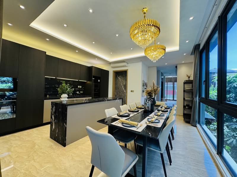 Brand New & freehold with grandeur, 4 Levels with lift, beautiful swimming Pool & landscaping, Walk to Stevens MRT, call 8130 3636 to view, 7 Bedrooms, 7,441 sqft, Semi-Detached House For Sale, by Kim Yan 金燕, 60194813 - PropertyGuru.com.sg