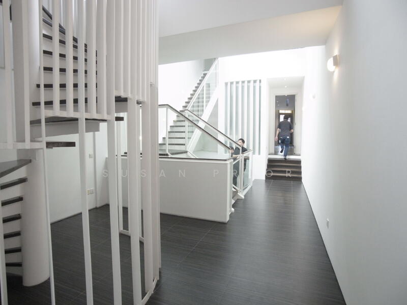 For Sale - Emerald Classic 4 Bed 4 Bath