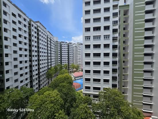 For Sale - 407 Sembawang Drive