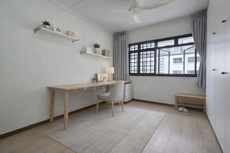 407 Sembawang Drive HDB Flat For Sale at S$ 589,000 | PropertyGuru Singapore - Study / Bedroom (For illustration only)