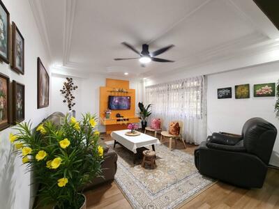 For Sale - 318 Tampines Street 33