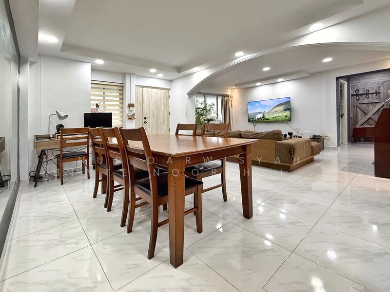 For Sale - 795 Woodlands Drive 72