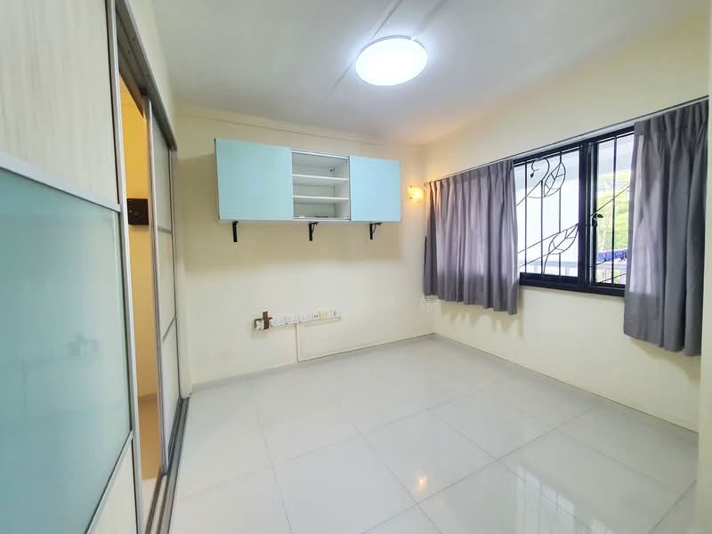 21 Queen's Close HDB Flat For Sale at S$ 1,000,000 | PropertyGuru Singapore - Interior