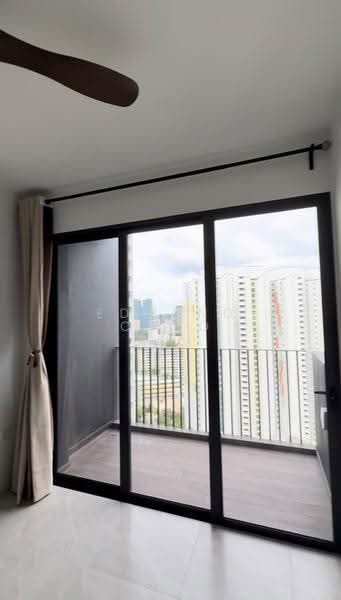 Piccadilly Grand, 5 Northumberland Road, Farrer Park / Serangoon Rd, 1 Bedroom, 517 sqft, Condominium For Rent, by Edmund Choo, 60195655 - Balcony - PropertyGuru.com.sg