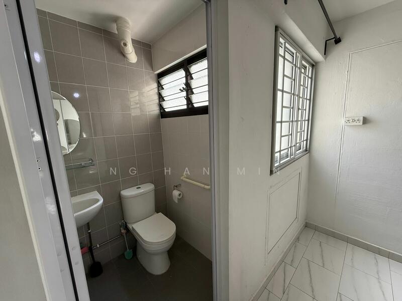 For Rent - 825 Woodlands Street 81