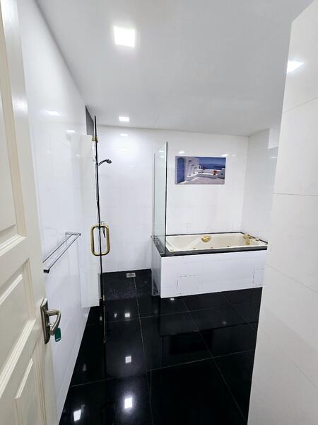 For Sale - Palm Spring