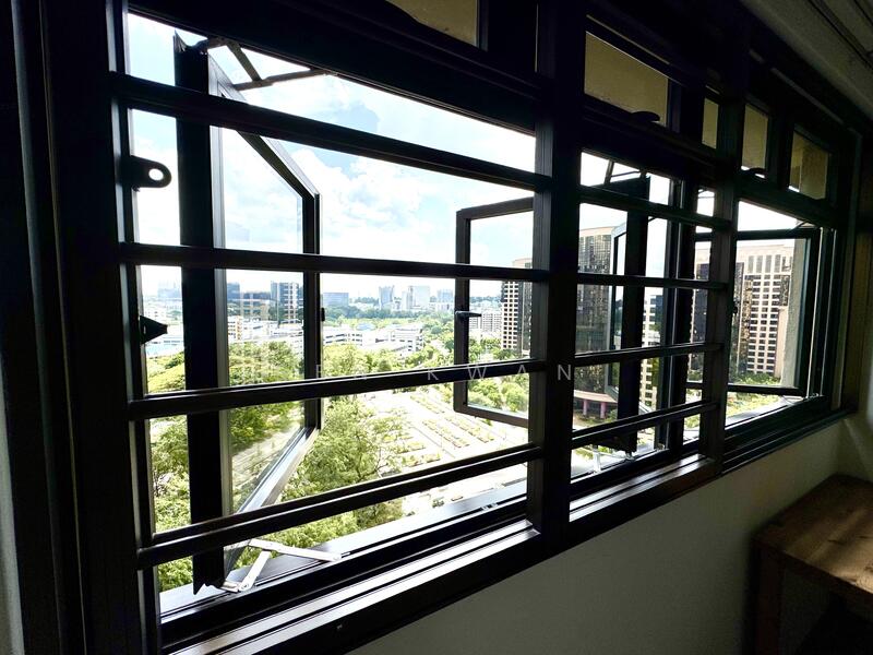 For Rent - 14 Dover Close East