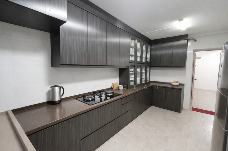 960 Hougang Avenue 9 HDB Flat For Sale at S$ 800,000 | PropertyGuru Singapore - Kitchen