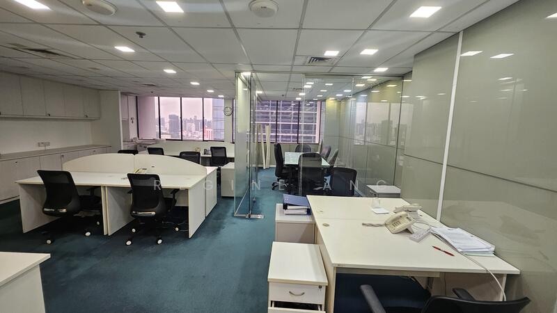 International Plaza, 10 Anson Road, 936 sqft, Office For Rent, by Regine Ang, 60196487 - Work area - CommercialGuru.com.sg