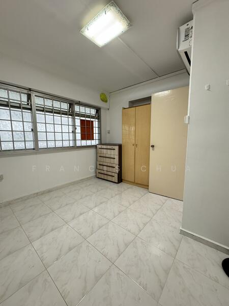 For Rent - 730 Woodlands Circle