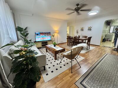 For Sale - 658 Hougang Avenue 8