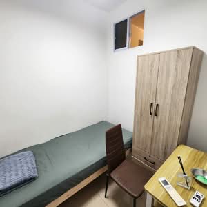 For Rent - The Lakeshore