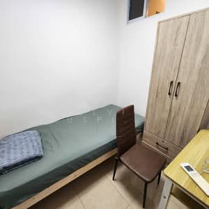 For Rent - The Lakeshore