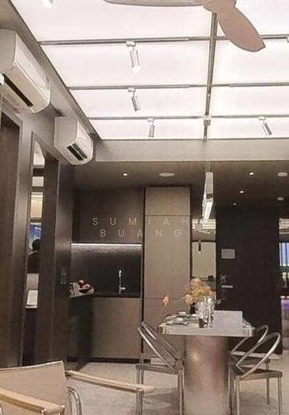 Dining Room & Kitchen 