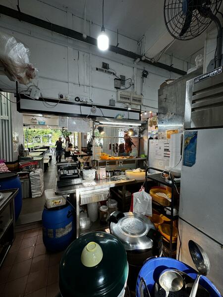 603 Clementi West Street 1, Clementi West Street 1, 300 sqft, Food & Beverage For Rent, by Xavier Ng, 60197092 - Kitchen - CommercialGuru.com.sg