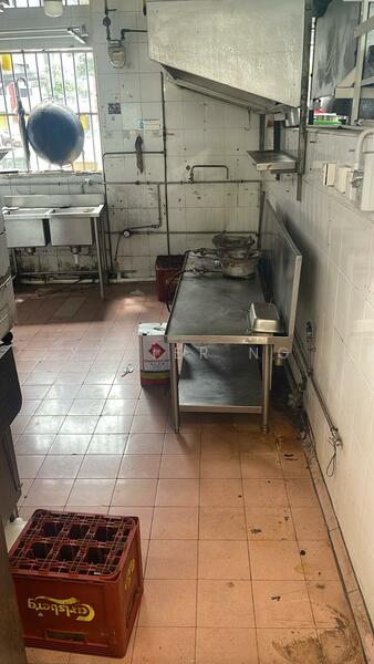 603 Clementi West Street 1, Clementi West Street 1, 300 sqft, Food & Beverage For Rent, by Xavier Ng, 60197092 - Kitchen - CommercialGuru.com.sg