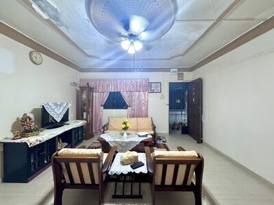 For Sale - 405 Hougang Avenue 10