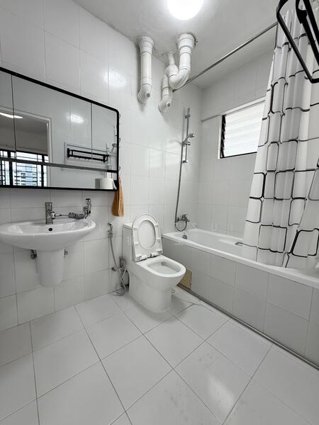 For Rent - Master Bedroom at Siglap MRT