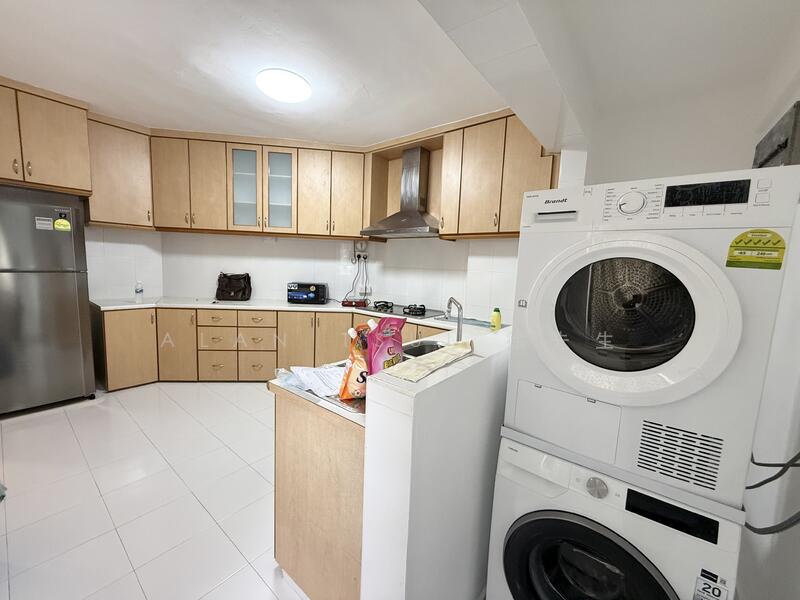 Cheap Bedroom @ Siglap MRT, Marine Parade Road, Room Rental, 120 sqft, Condominium For Rent, by Alan Tsui 徐先生, 60197203 - PropertyGuru.com.sg