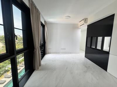 For Rent - Royal Hallmark