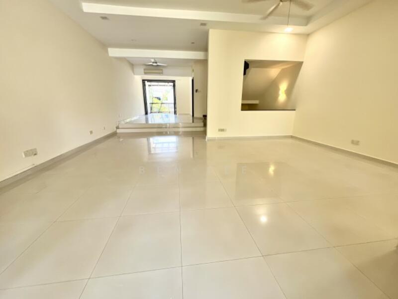 For Rent - D11 -21 Bukit timah beauty world mrt 4 bedroom house