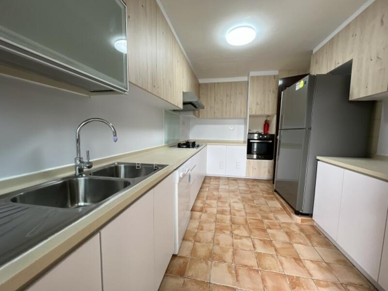 For Rent - D11 -21 Bukit timah beauty world mrt 4 bedroom house