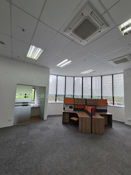 fitted window unit @ hougang!, own door unit has rooms & remote aircons!, 1,700 sqft, Light Industrial (B1) For Rent, by Joel Yong, 60197415 - CommercialGuru.com.sg