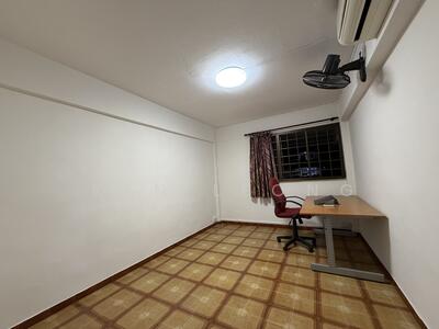 For Rent - 438 Ang Mo Kio Avenue 10