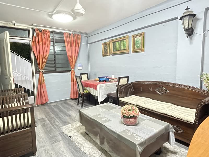 34 Jalan Bahagia, 34 Jalan Bahagia, 2 Bedrooms, 570 sqft, HDB Flat For Sale, by Mohd Yussaini, 60197466 - Living Room - PropertyGuru.com.sg