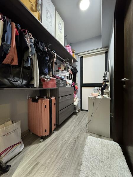 For Sale - Riverparc Residence