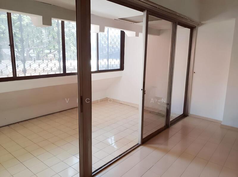 For Sale - Freehold Changi Road Huge Home