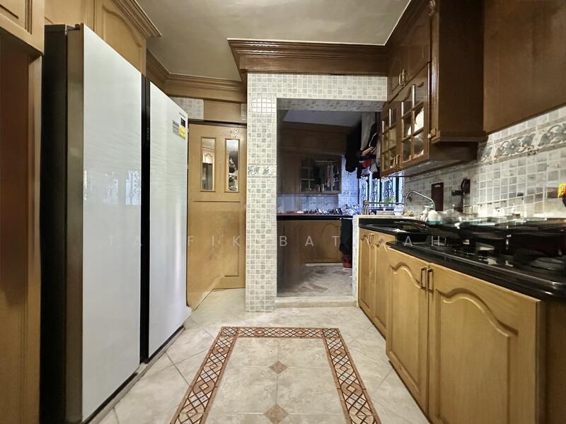 For Sale - 468C Admiralty Drive