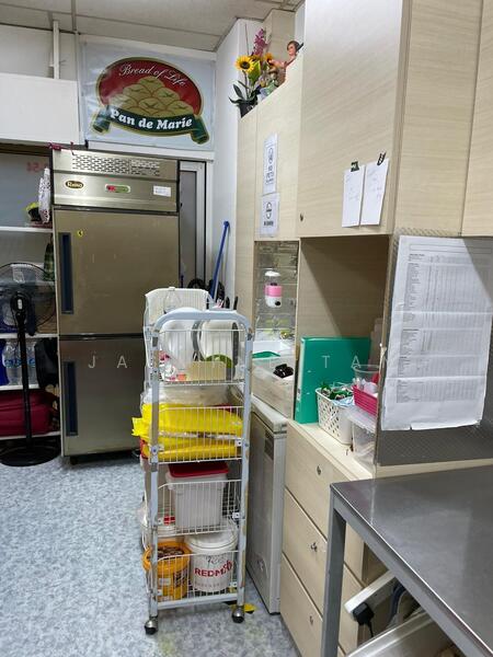 Lucky Plaza, 304 Orchard Road, 312 sqft, Mall Shop For Sale, by Jasmine Tan, 60198141 - Kitchen - CommercialGuru.com.sg