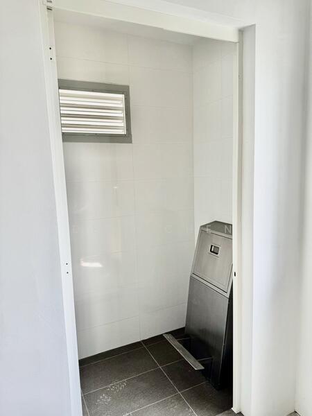 CT Foodnex, 2A-2B Mandai Estate, 1,733 sqft, Factory / Workshop (B2) For Rent, by Dewi Chen, 60198494 - Bathroom - CommercialGuru.com.sg
