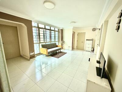 For Sale - 196B Punggol Field