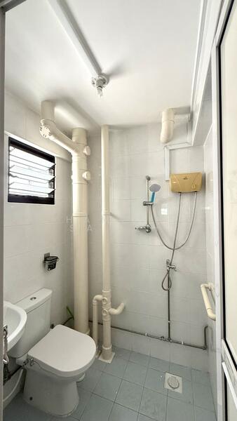 For Sale - 110 Jurong East Street 13