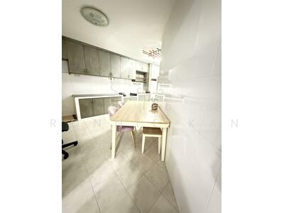 For Sale - 220 Yishun Street 21