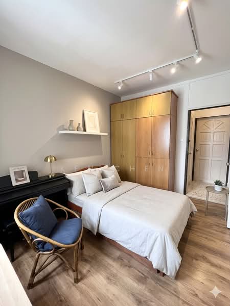 40 Bedok South Road, 40 Bedok South Road, 2 Bedrooms, 721 sqft, HDB Flat For Sale, by Ken Chen, 60198580 - Bedroom - PropertyGuru.com.sg