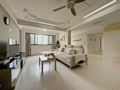 For Sale - 752 Woodlands Circle