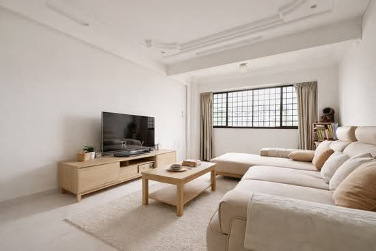 For Sale - 752 Woodlands Circle