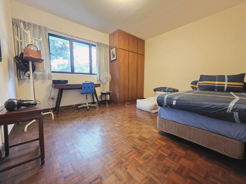 For Sale - 105 Spottiswoode Park Road