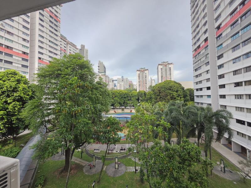 For Sale - 105 Spottiswoode Park Road