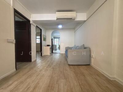 For Rent - 4 Holland Close