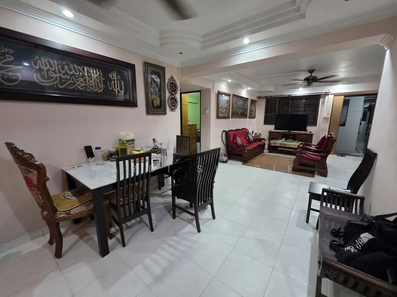 694 Jurong West Central 1, 694 Jurong West Central 1, 3 Bedrooms, 1,098 sqft, HDB Flat For Sale, by Hardi Sungif, 60198908 - Living Room - PropertyGuru.com.sg