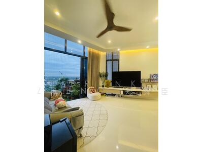 For Sale - d'Leedon (Former Farrer Court)