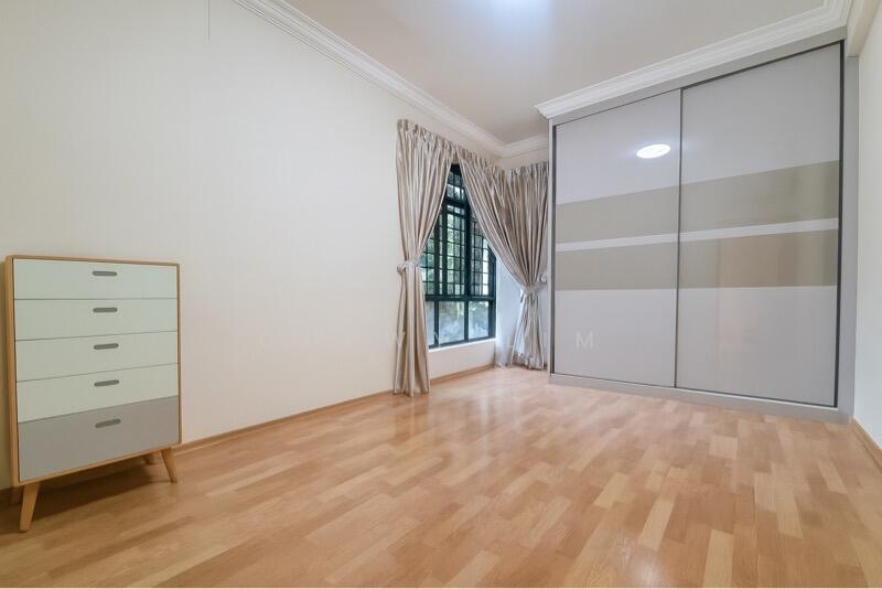 For Rent - Parc Palais