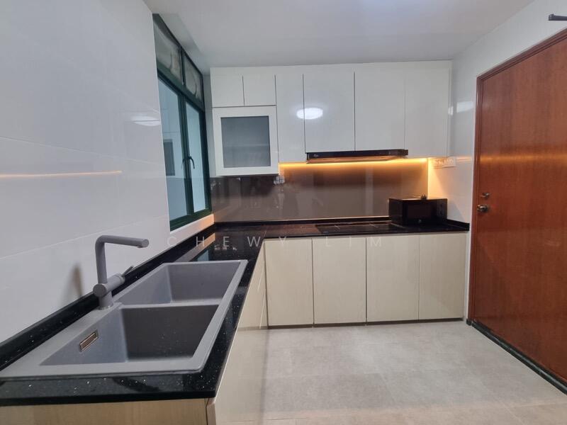 For Rent - Parc Palais